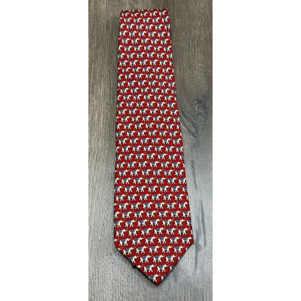 Brooks Brothers Makers Silk Tie Elephant Art Deco Red USA 4x58 Vintage